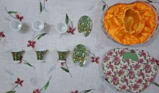 Juego Tazas y Platillos Mariposas Verde