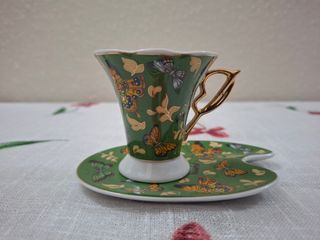 Juego Tazas y Platillos Mariposas Verde