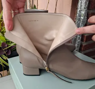 Botines Urbanima Veganos Talla 40 Taupe