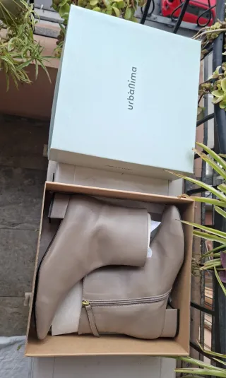 Botines Urbanima Veganos Talla 40 Taupe