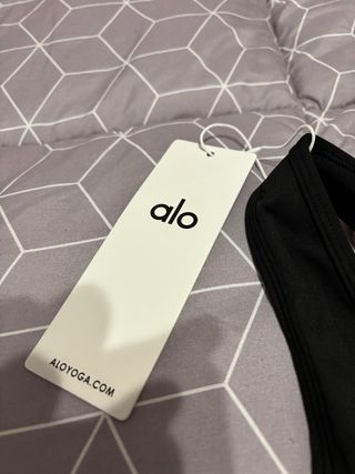 Top deportivo Alo negro