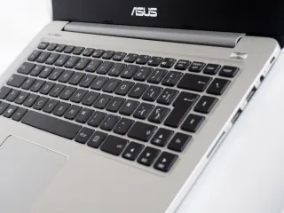 ASUS PORTATILE i5 SSD GRAFICA NVIDIA