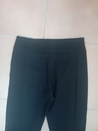 Pantalón pitillo negro mujer Zara