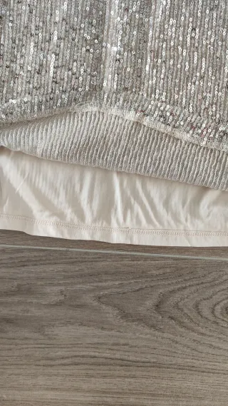 Minifalda plateada de lentejuelas