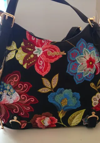 Bolso Desigual Negro Multicolor Flores Bordadas