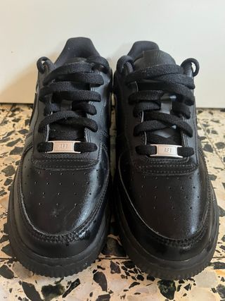 Nike Air Force 1 Negras