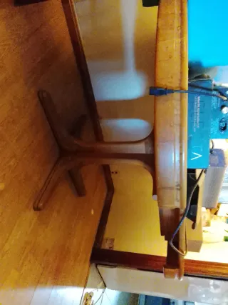 5 Sillas Madera."COMPRAS 5 : 60€ x 70€con mesa.