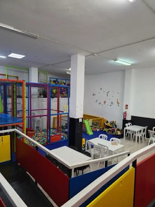 SE TRASPASA CAFETERÍA EN CAMBRILS