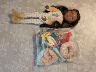 Muñeca Glitter Girl con accesorios