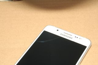 Samsung Galaxy J5 2016 Bianco