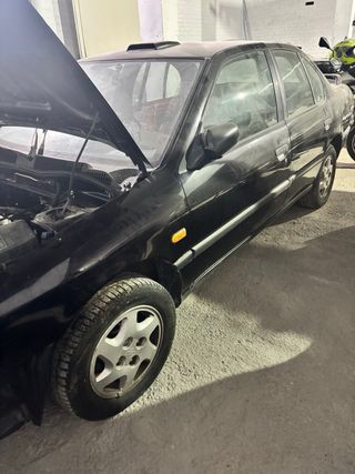 Nissan Primera 1993