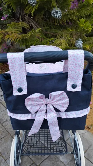 Carrito de muñecas clásico azul De Cuevas