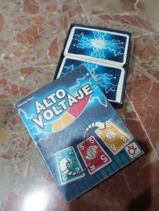 Alto Voltaje Juego de Cartas