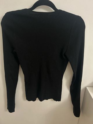 Top H&M Negro Escote Corazón Manga Larga