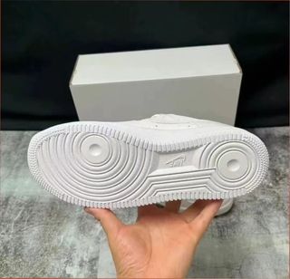 Nike Air Force 1 Cuero Talla 37.5