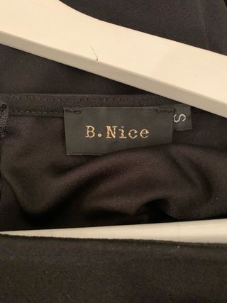 Abito nero manica corta con pizzo