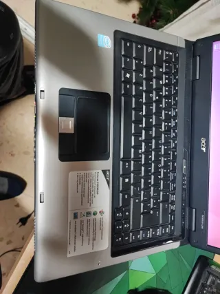 Portátil Acer Extensa 5200