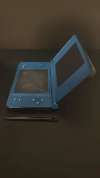 Nintendo DSI XL Azul + 7 Juegos