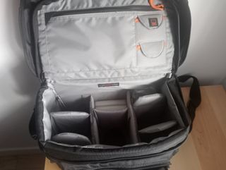 Bolsa Cámara Lowepro Nova 190 AW Negra