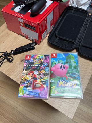 Nintendo Switch OLED + juegos y mandos