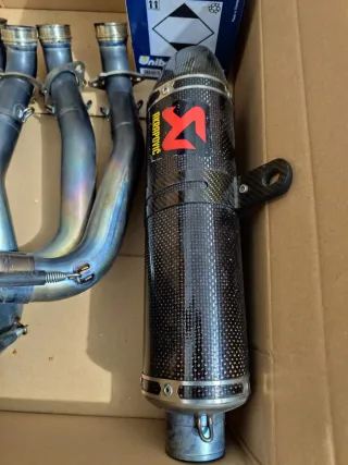 Escape Akrapovič Carbono CBR 1000RR Año 2008