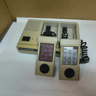 Consola Intellivision II (2) para reparar