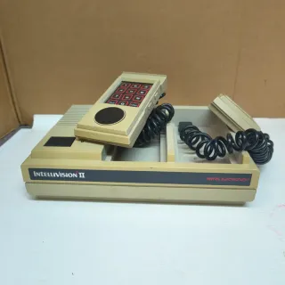 Consola Intellivision II (2) para reparar