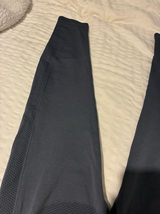 Mallas deportivas grises