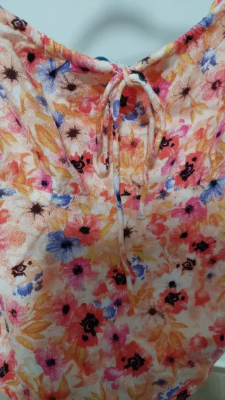 Top floral tirantes