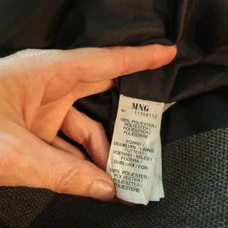 Falda de tubo con abertura