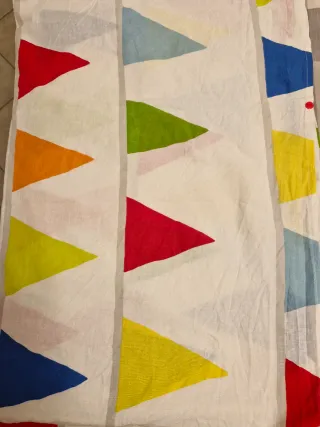 Copripiumino multicolor con triangoli