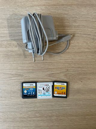 Nintendo 3DS XL rossa + 3 Giochi + Caricatore