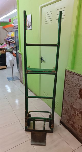 Carretilla de carga verde