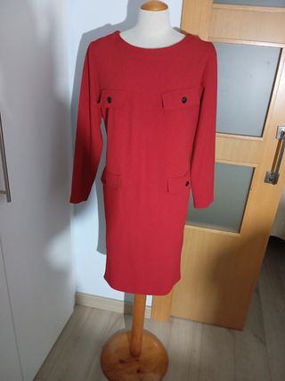 Vestido rojo hecho a mano