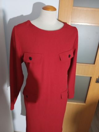 Vestido rojo hecho a mano