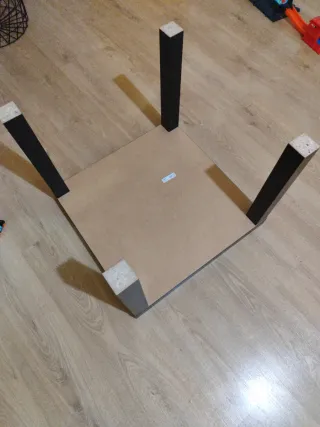 Mesa auxiliar negra Ikea Lack