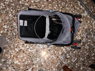 Carrito de niños gris