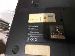 Packard Bell Portátil Blanco - Para Reparar