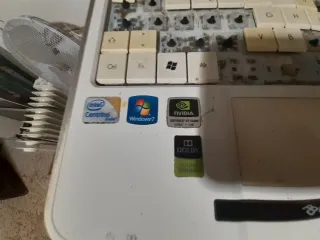 Packard Bell Portátil Blanco - Para Reparar