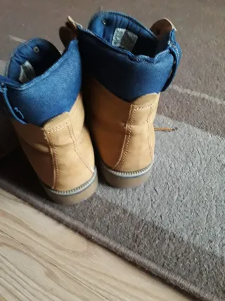 Stivali da uomo marroni e blu