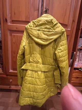 Chaquetón acolchado pistacho con capucha desmontab