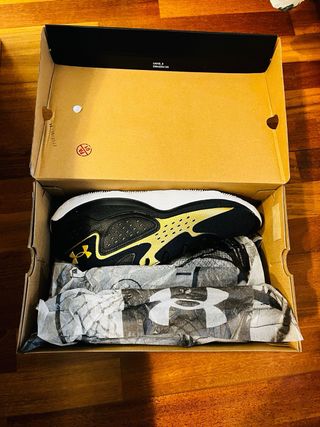 SIN USAR Zapatillas baloncesto Under Armour