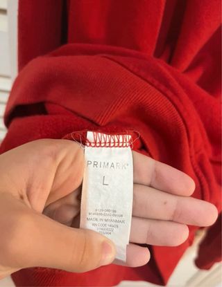 Sudadera básica roja con capucha  Primark Talla L