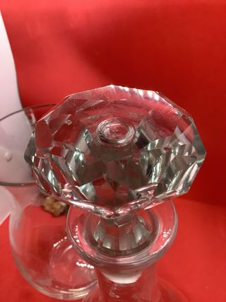 Caraffa in cristallo lavorato con bottiglia