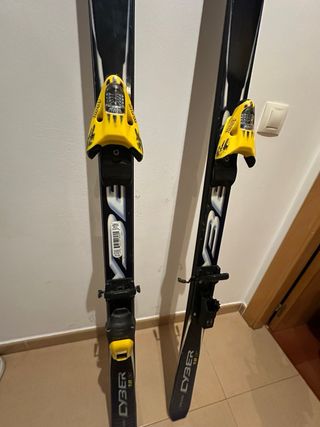 Esquís Head Cyber 180cm con Botas(leer descripcion