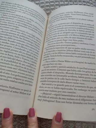 La villa de las telas / The Cloth Villa (Spanis...