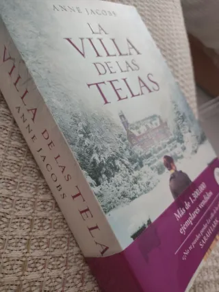 La villa de las telas / The Cloth Villa (Spanis...