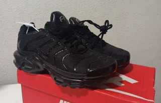 Zapatillas Nike Air Max Plus TN Negras