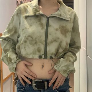 Sudadera crop verde de Zara