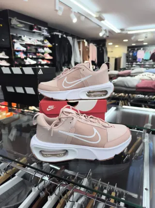 Nike Air Max Intflix Mujer Rosa/Blanco
